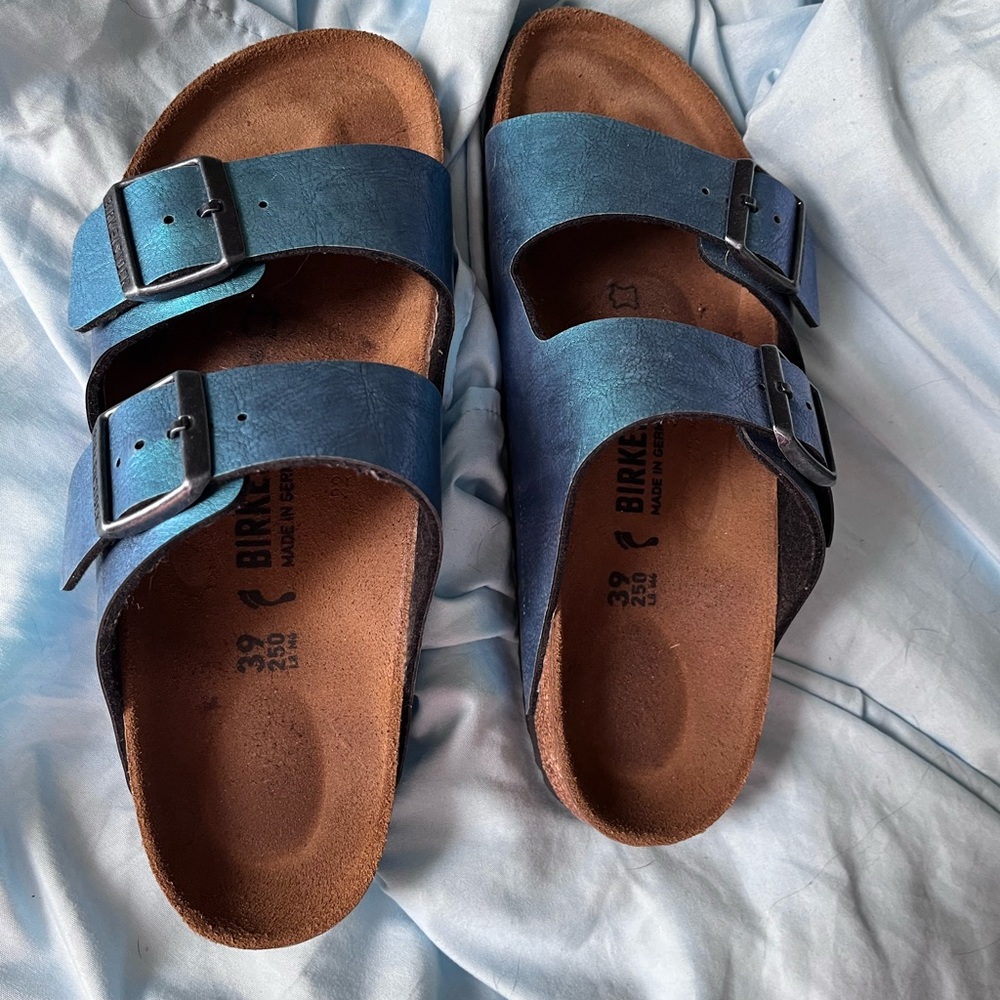 LIKE NEW Birkenstocks